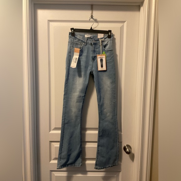 Wax Jean, Sustainable Denim, Bootcut. light blue, size 5/27 - Picture 3 of 4